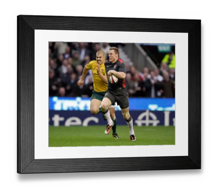 Framed Print : Chris Ashton Sprints Past Drew Mitchell Framed Print : Chris Ashton Sprints Past Drew Mitchell