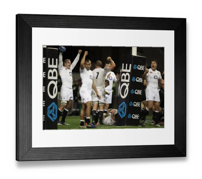 Framed Print : England Celebrate Win Framed Print : England Celebrate Win