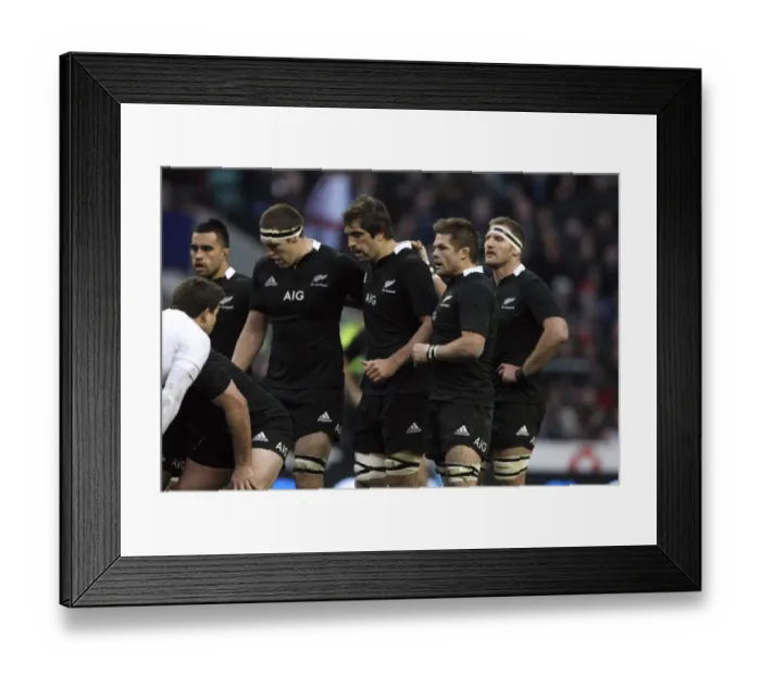 Framed Print : Richie Mccaw & Nz Players Framed Print : Richie Mccaw & Nz Players