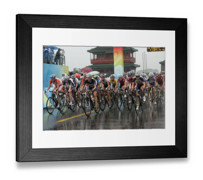 Framed Print : Womens Cycling Road Race Framed Print : Womens Cycling Road Race