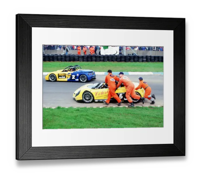 Framed Print : Duncan Vercoe Get Help