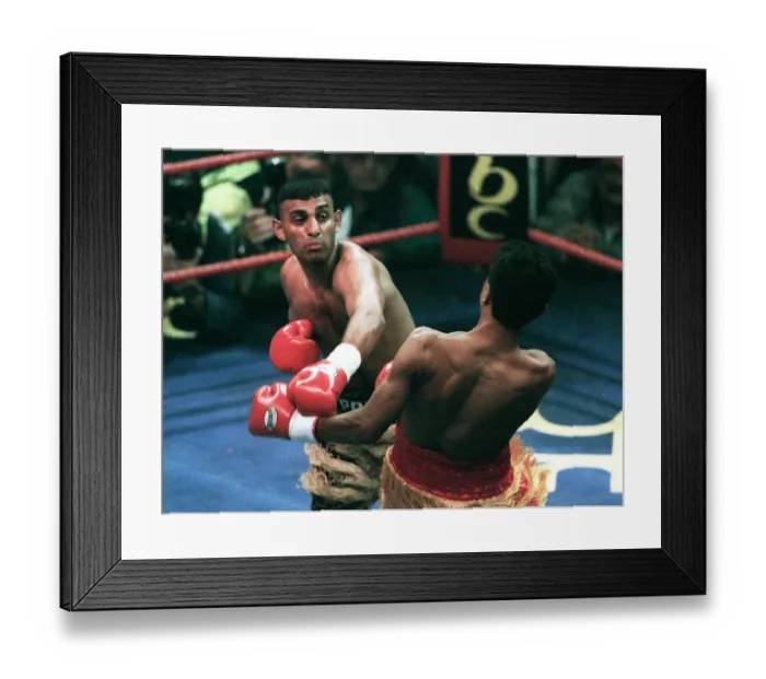 Framed Print : Naseem Hamed & Manuel Medina