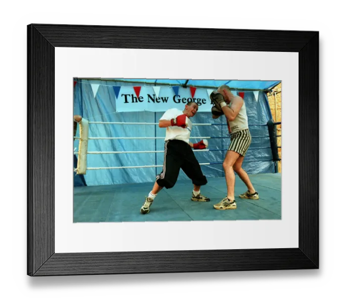 Framed Print : Paul Ingle Trains With Steve Framed Print : Paul Ingle Trains With Steve