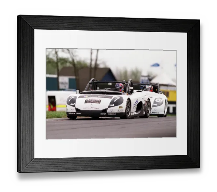 Framed Print : Simon Hill, Owen Mildenhall Framed Print : Simon Hill, Owen Mildenhall