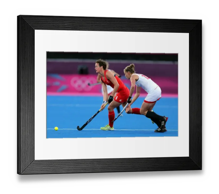 Framed Print : Hannah Macleod & Emilie Sinia Framed Print : Hannah Macleod & Emilie Sinia