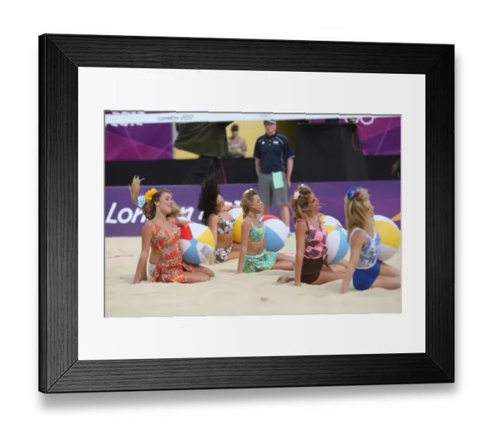 Framed Print : Cheer Leaders