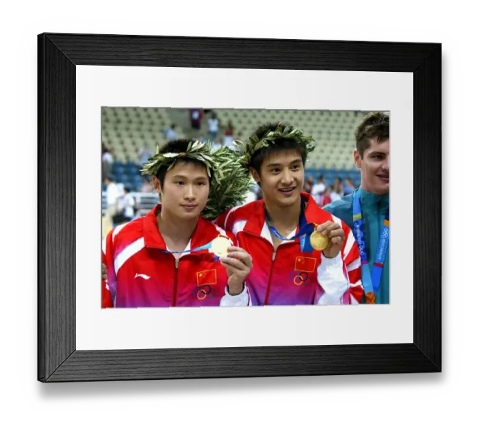 Framed Print : Liang Tian & Jinghui Yang