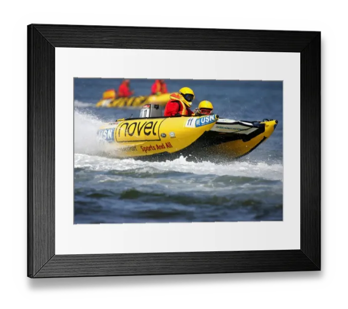 Framed Print : Alex De Vries & Leila Wakeham, England Framed Print : Alex De Vries & Leila Wakeham, England