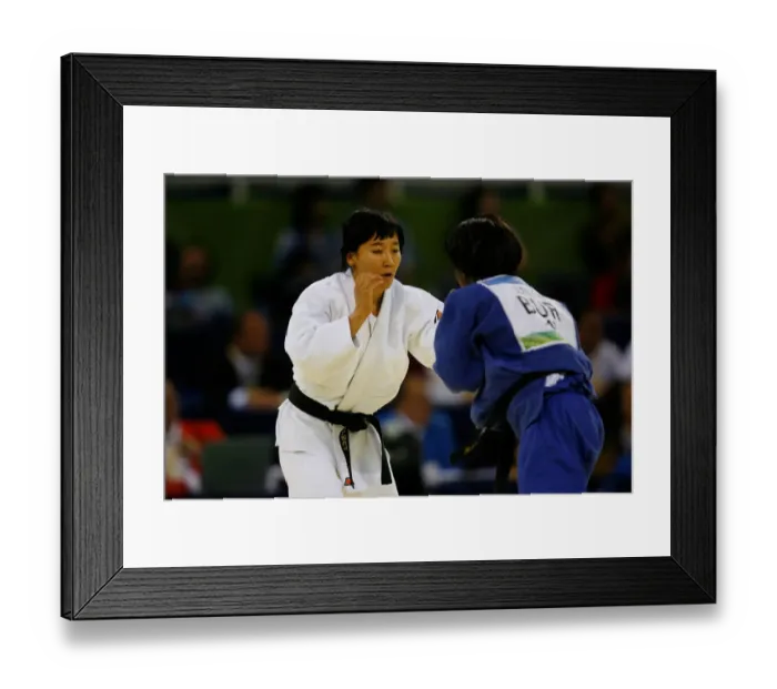 Framed Print : Hanatou Ouelogo & Kelbet Nurgazina Framed Print : Hanatou Ouelogo & Kelbet Nurgazina