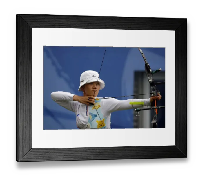 Framed Print : Hyun-Sung Park Framed Print : Hyun-Sung Park