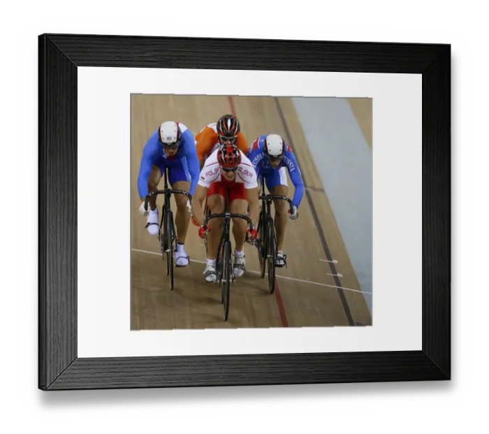 Framed Print : Mens Point Race Framed Print : Mens Point Race