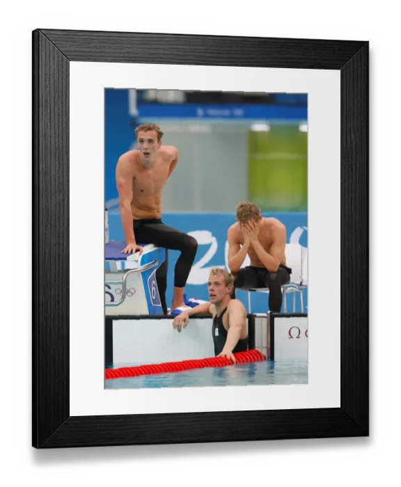 Framed Print : Robbie Renwick, Ross Davenport & David Carry Framed Print : Robbie Renwick, Ross Davenport & David Carry