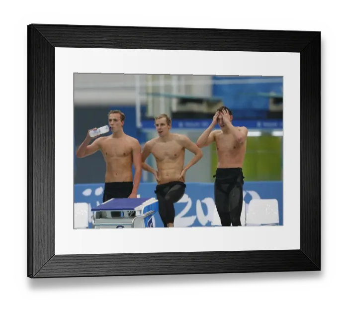 Framed Print : Robbie Renwick, Ross Davenport & Andrew Hunter Framed Print : Robbie Renwick, Ross Davenport & Andrew Hunter