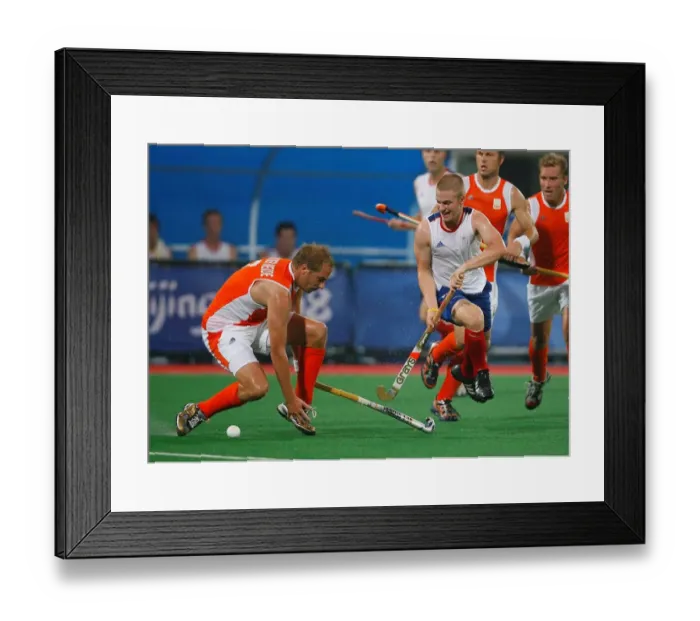 Framed Print : Ashley Jackson & Sander Van Der Weide Framed Print : Ashley Jackson & Sander Van Der Weide