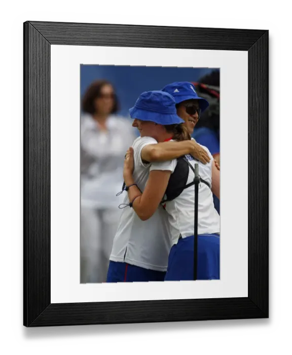 Framed Print : Nami Hayakawa & Naomi Folkard Framed Print : Nami Hayakawa & Naomi Folkard