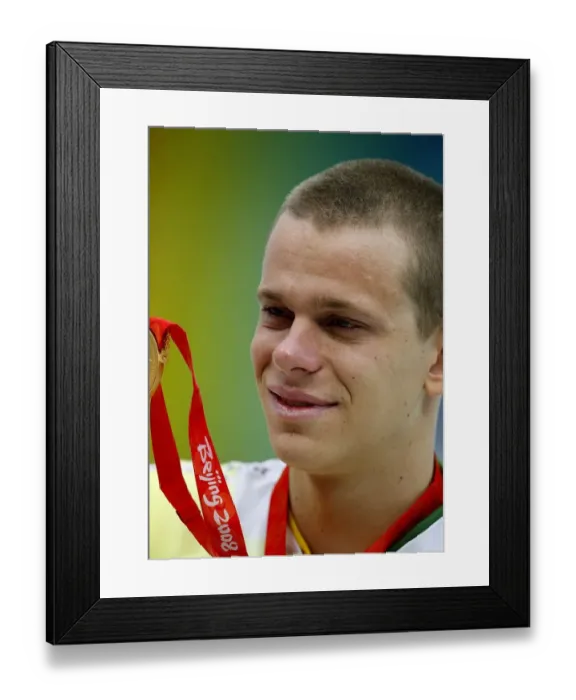 Framed Print : Filho Cesar Cielo Framed Print : Filho Cesar Cielo