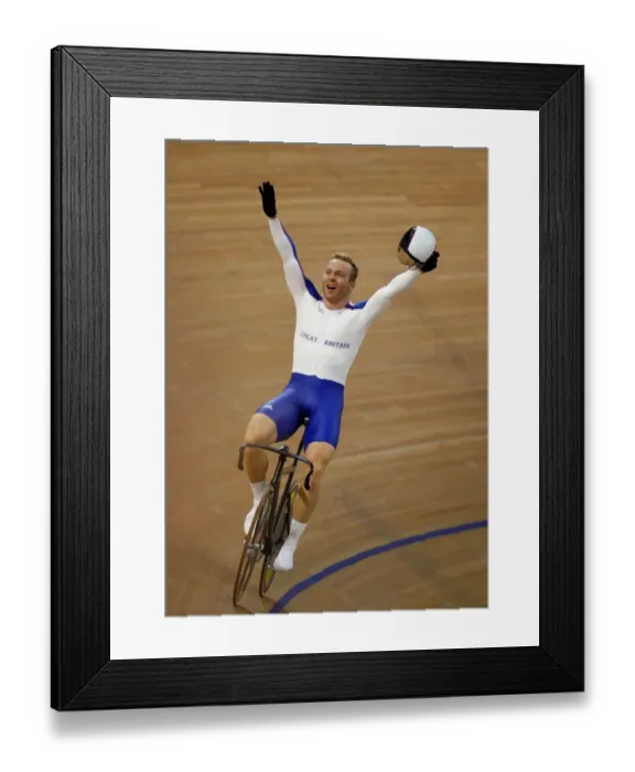 Framed Print : Chris Hoy Great Britain Mens Sprint Final Olympic Stadium Framed Print : Chris Hoy Great Britain Mens Sprint Final Olympic Stadium