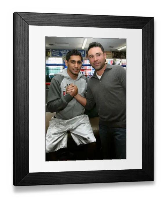 Framed Print : Amir Khan, Oscar De La Hoya Framed Print : Amir Khan, Oscar De La Hoya