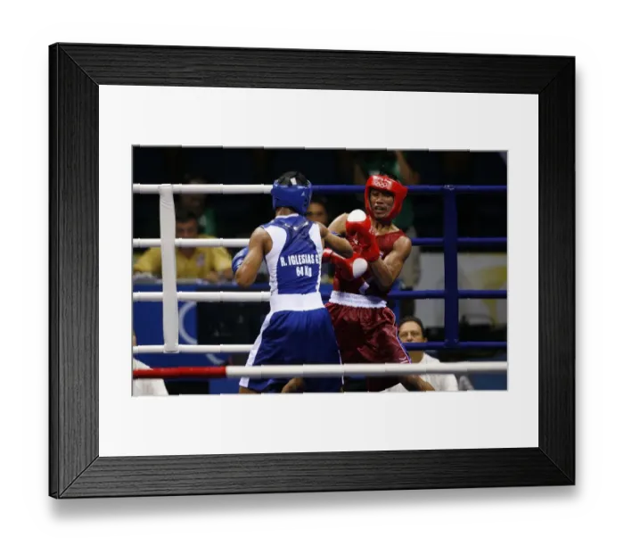 Framed Print : Manus Boonjumnong V Roniel Iglesias Sotolongo Framed Print : Manus Boonjumnong V Roniel Iglesias Sotolongo