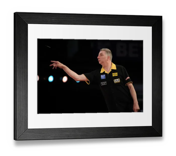 Framed Print : Les Fitton
