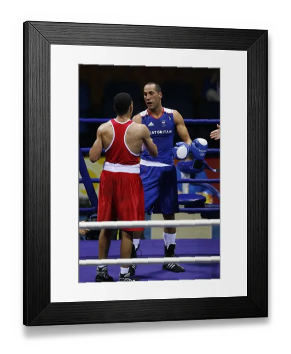 Framed Print : James Degale V Darren Sutherland
