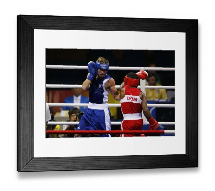 Framed Print : Felix Diaz V Alexis Vastine Framed Print : Felix Diaz V Alexis Vastine