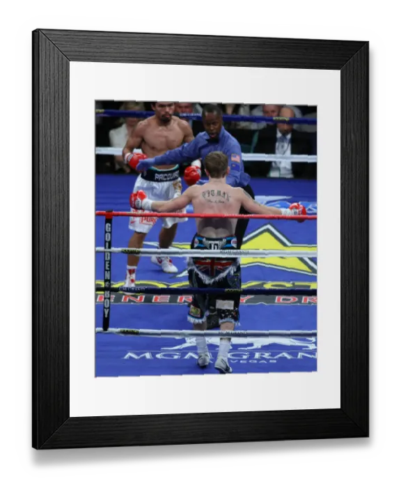 Framed Print : Manny Pacquiao, Ricky Hatton
