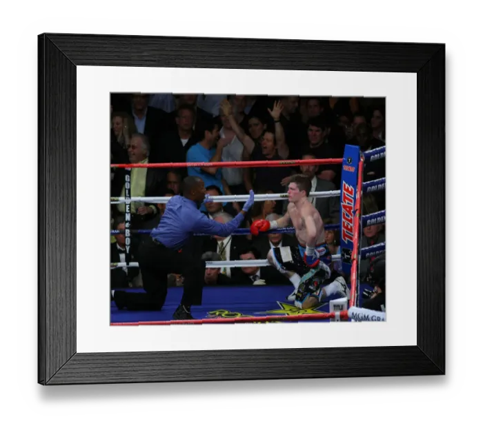 Framed Print : Manny Pacquiao, Ricky Hatton Framed Print : Manny Pacquiao, Ricky Hatton