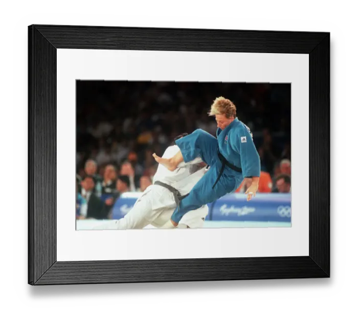 Framed Print : Kate Howey & Sibelis Vernes Framed Print : Kate Howey & Sibelis Vernes