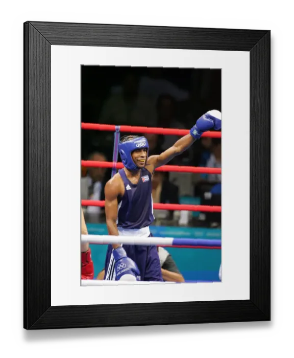 Framed Print : Yan Bhartelemy Varela