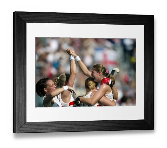 Framed Print : England Players Celebrate
