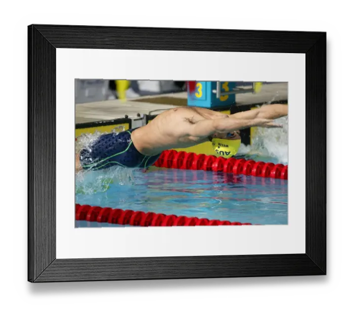 Framed Print : Swimmer Starts Backsroke Framed Print : Swimmer Starts Backsroke