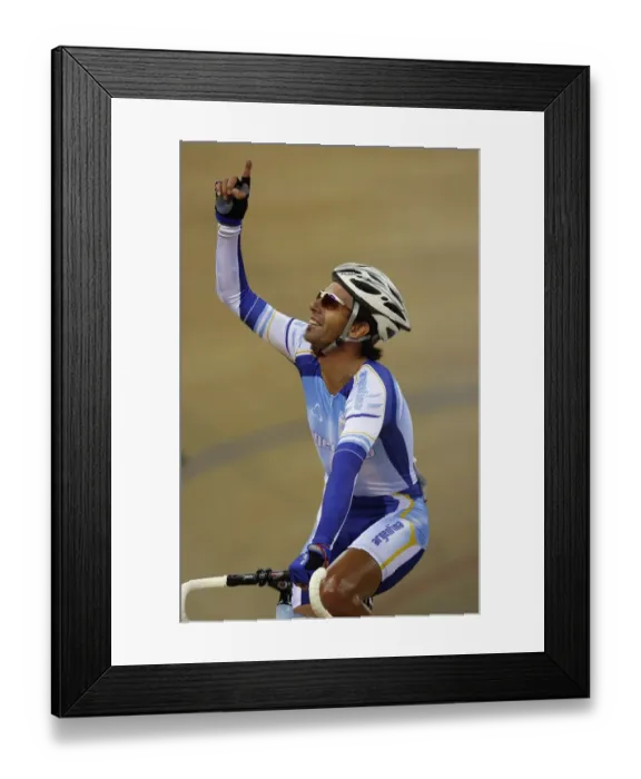 Framed Print : Juan Esteban Curuchet
