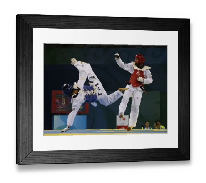 Framed Print : Yulis Gabriel Mercedes & Mu-Yen Chu Framed Print : Yulis Gabriel Mercedes & Mu-Yen Chu