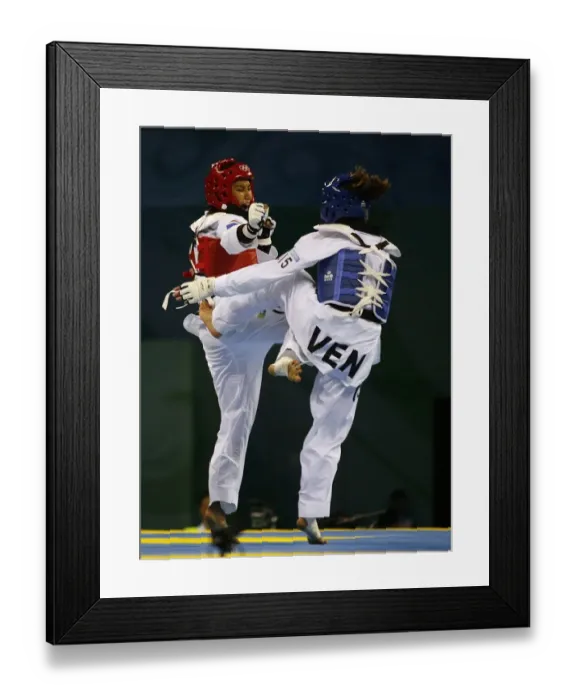 Framed Print : Puedpong Buttree & Dalia Contreras Rivero Puedpong Buttr Framed Print : Puedpong Buttree & Dalia Contreras Rivero Puedpong Buttr
