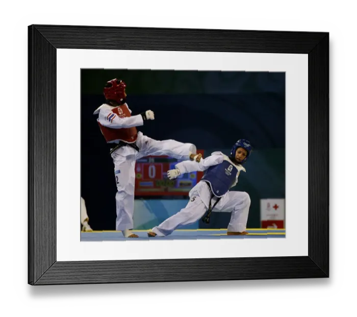 Framed Print : Puedpong Buttree & Dalia Contreras Rivero Puedpong Buttr Framed Print : Puedpong Buttree & Dalia Contreras Rivero Puedpong Buttr