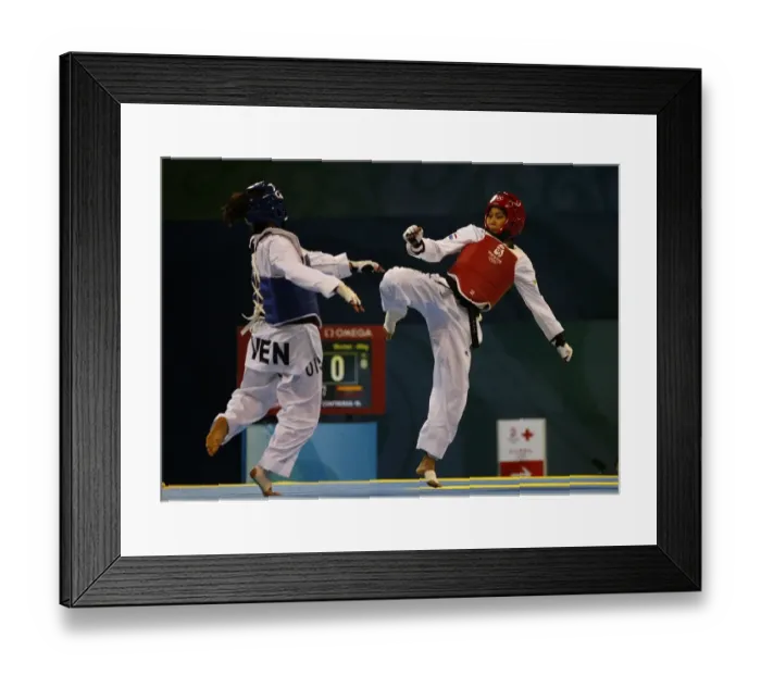 Framed Print : Puedpong Buttree & Dalia Contreras Rivero Puedpong Buttr Framed Print : Puedpong Buttree & Dalia Contreras Rivero Puedpong Buttr
