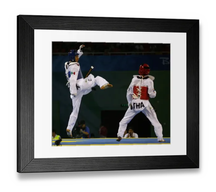 Framed Print : Chutchawal Khawlaor & Guillermo Perez Chutchawal Khawlao Framed Print : Chutchawal Khawlaor & Guillermo Perez Chutchawal Khawlao