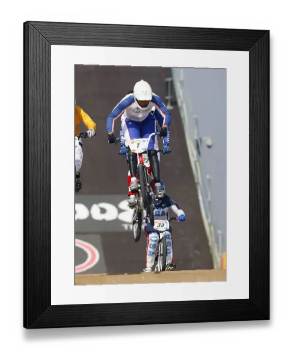 Framed Print : Shanaze Reade Framed Print : Shanaze Reade