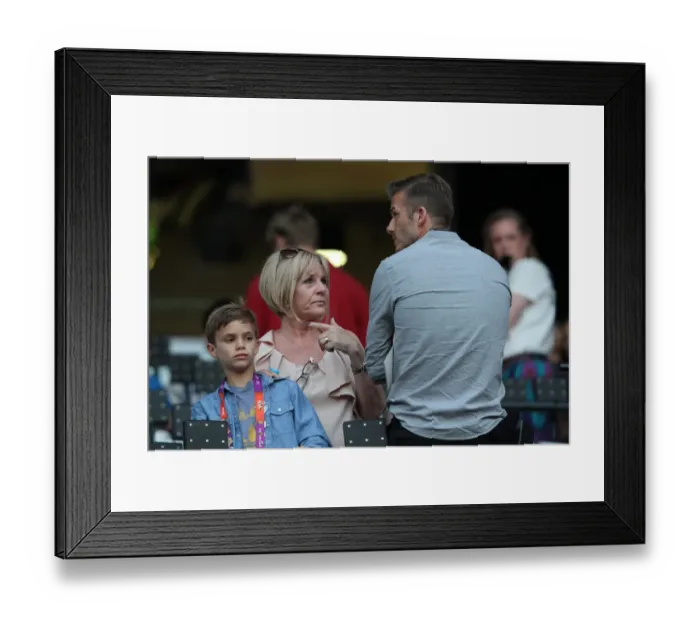 Framed Print : Romeo Beckham, Jackie Adams & David Beckham Framed Print : Romeo Beckham, Jackie Adams & David Beckham
