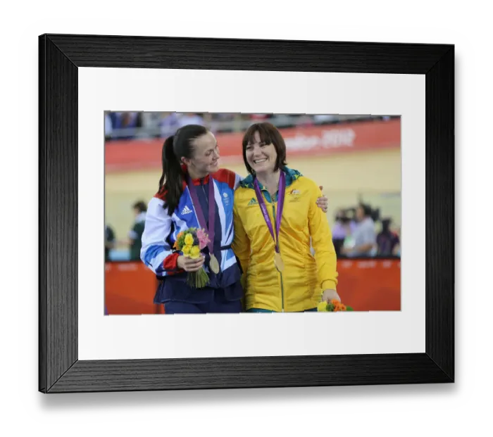 Framed Print : Victoria Pendleton & Anna Meares Framed Print : Victoria Pendleton & Anna Meares