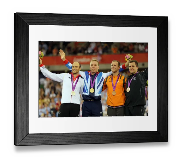 Framed Print : Maximilian Levy, Chris Hoy, Simon Van Velthooven & Teun Framed Print : Maximilian Levy, Chris Hoy, Simon Van Velthooven & Teun