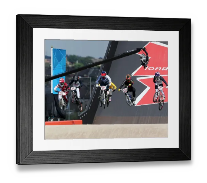 Framed Print : Shanaze Reade Framed Print : Shanaze Reade
