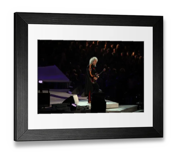 Framed Print : Brian May Queen London 2012 Olympic Games Closing Ceremony Stratford Framed Print : Brian May Queen London 2012 Olympic Games Closing Ceremony Stratford