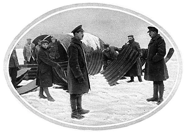 Erecting a Nissen hut in the snow, 1917