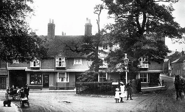 Hitchin The Triangle early 1900s