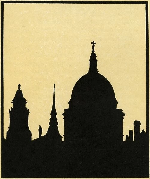 St Pauls Cathedral in silhouette
