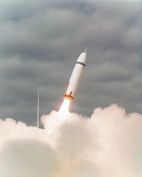 First test launch of a Trident missile C016  /  6614