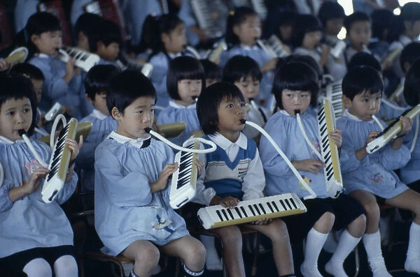 20055249. JAPAN School Kindergarten music class