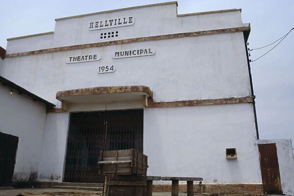 20078212. MADAGASGAR Hellville Municipal Theatre exterior